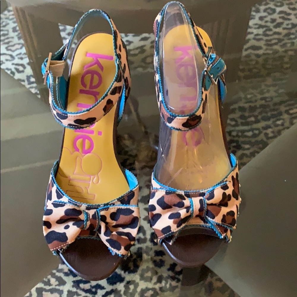 Kensie Girl leopard with teal heels. Size 6.5